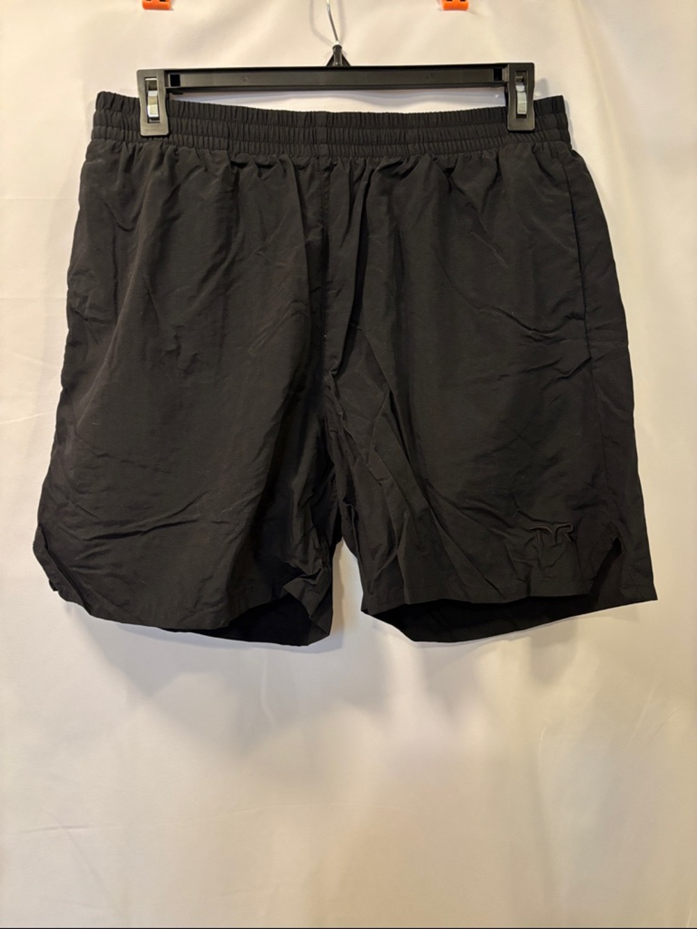TYR Men's Black Swim Shorts with Pockets - size XL
